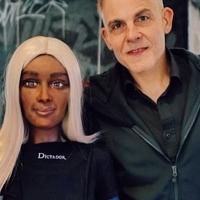 Poljska kompanija imenovala humanoidnog robota za izvršnog direktora: Upoznajte šeficu Miku