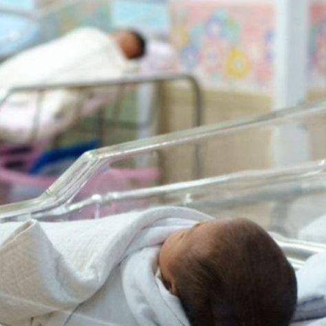 U Općoj bolnici "Prim. dr. Abdulah Nakaš" rođene dvije, na UKC Tuzla sedam beba
