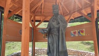 Svečanost u parku "Ravne 2": Otkrivena statua Kralja Tvrtka Kotromanića