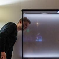 Prvi bežični OLED TV redefinira doživljaj ekrana: Gotovo nevidljiv kada je isključen