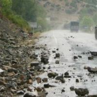 Vozači oprez: Sitni odroni kamenja na cesti, u pojedinim područjima magla