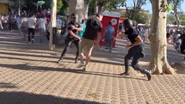 Incident u Sevilji: Tučnjava navijača Osasune i Real Madrida - Avaz