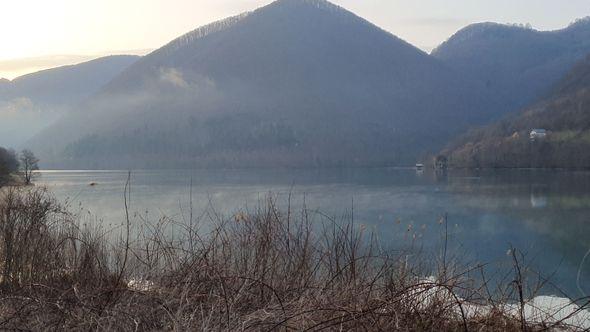 Plivsko jezero - Avaz