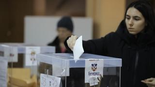 Vanredni izbori u Srbiji: Zatvorena biračka mjesta