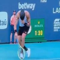 Video / Drama u Majamiju: Nekadašnji šesti teniser svijeta se zamalo srušio na terenu od vrućine