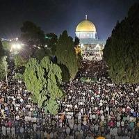 Najsvetija noć: U Al Aksi 200.000 vjernika klanjalo jaciju i teravih-namaz