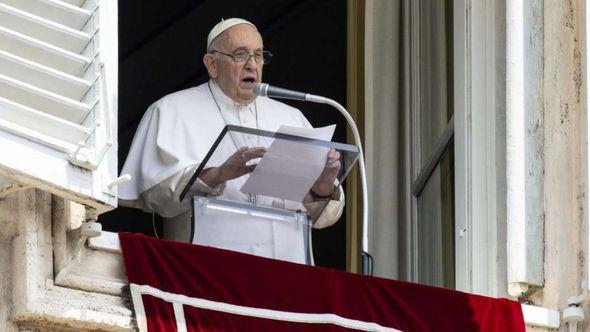 Papa: Sa velikom tugom i bolom razmišljam o žrtvama - Avaz