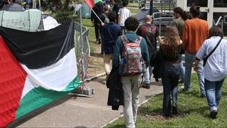 Studenti zauzeli učionicu Fakulteta društvenih nauka u znak podrške Palestini, traže prekid saradnje sa Izraelom

