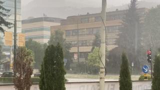 Video / Snažno nevrijeme pogodilo Sarajevo 