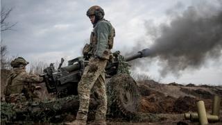 Žestoke borbe kod Bahmuta, Ukrajinci okružuju grad
