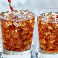 Negativni utjecaj gaziranih pića i sokova: Zdravlje pod pritiskom mjehurića