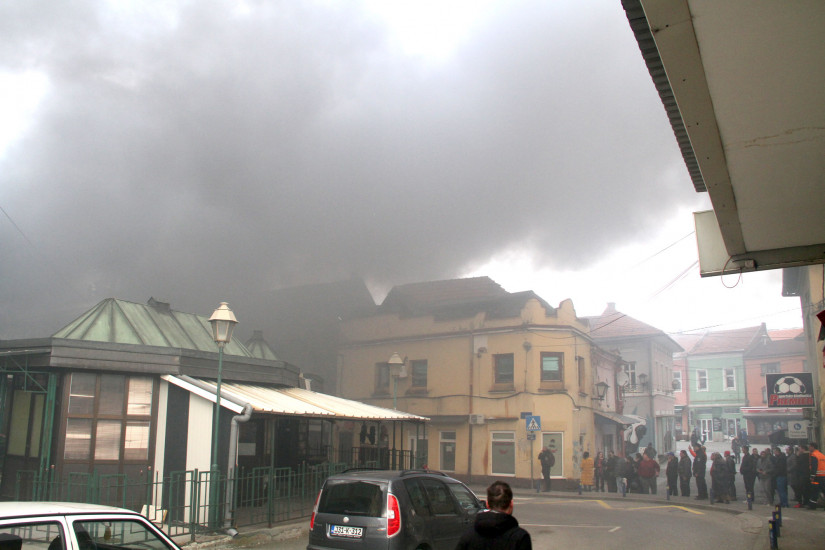 Požar na Gradskoj pijaci u Tuzli