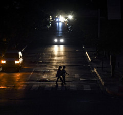 Nestanak struje prvi put od marta pogodio je i glavni grad Karakas