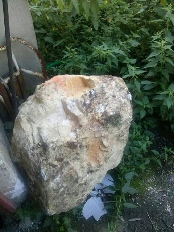 Veliki kamen koji je prošao pored djece - Avaz, Dnevni avaz, avaz.ba
