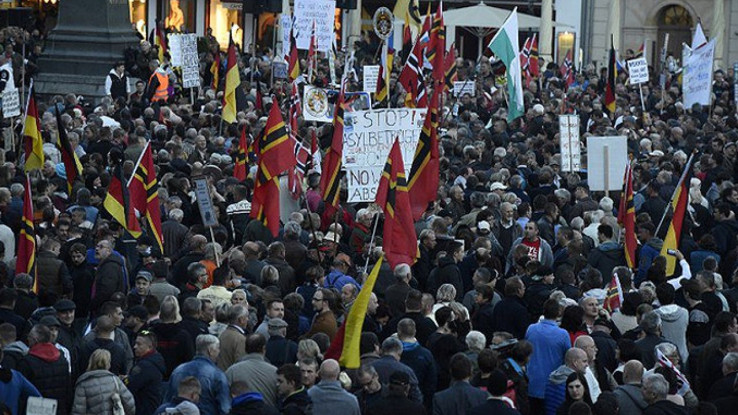 Protesti za i protiv migranata nisu riješili dileme - Avaz, Dnevni avaz, avaz.ba