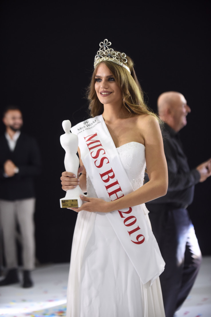 ★★★★★ ROAD TO MISS WORLD 2019 ★★★★★ - Page 4 W873