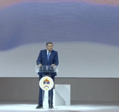 Milorad Dodik na svečanoj akademiji