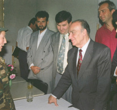 Dr. Osmanović s Alijom Izetbegovićem