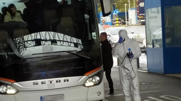 Ušao u BiH: Prve fotografije autobusa s turistima iz Kine od kojeg strahuje region