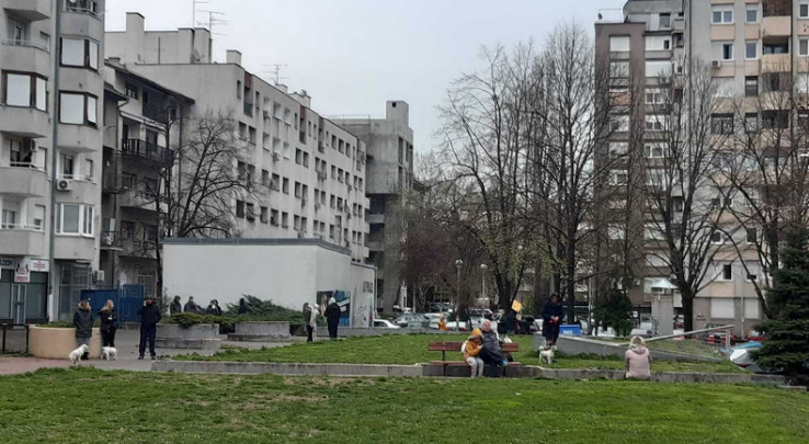 Građani u strahu izašli na ulice - Avaz, Dnevni avaz, avaz.ba