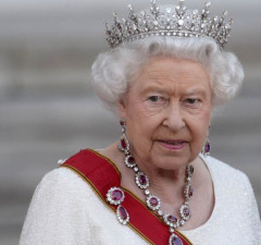 Kraljica Elizabeta II 