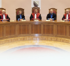 Ustavni sud Bosne i Hercegovine sastoji se od devet članova