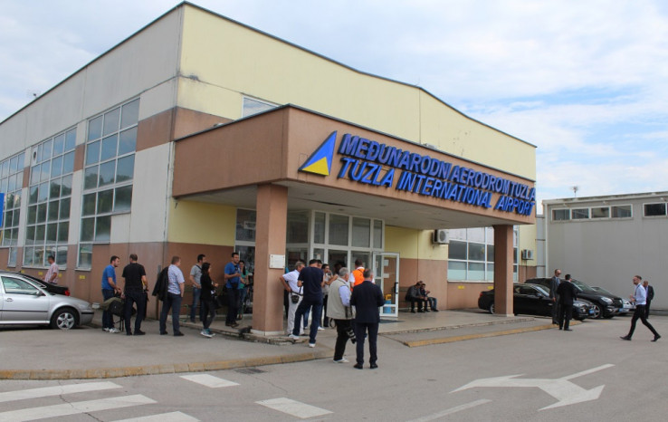 Međunarodni aerodrom Tuzla - Avaz, Dnevni avaz, avaz.ba