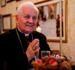 Biskup Franjo Komarica uputio poziv 