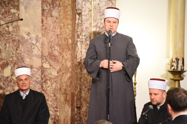 Gazi Husrev-begova džamija: Muslimani obilježili Lejletu-l-kadr - Avaz, Dnevni avaz, avaz.ba