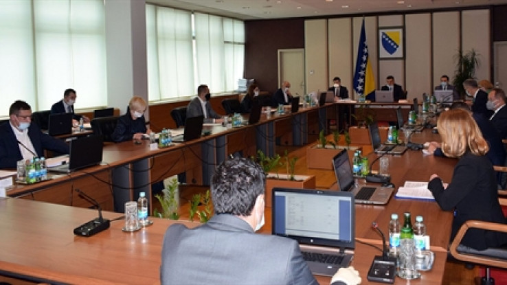 Na dnevnom redu i odluka o raspodjeli novca prikupljenih za borbu protiv pandemije - Avaz, Dnevni avaz, avaz.ba