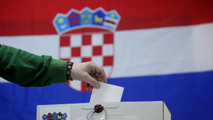 Zahtjevi se mogu dobiti u diplomatsko-konzularnim predstavništvima Hrvatske u BiH - Avaz, Dnevni avaz, avaz.ba