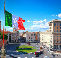 Pojedine oblasti u Italiji jačaju kontolu i mjere u cilju sprečavanja širenja virusa uz pomoć "praćenja turista" 