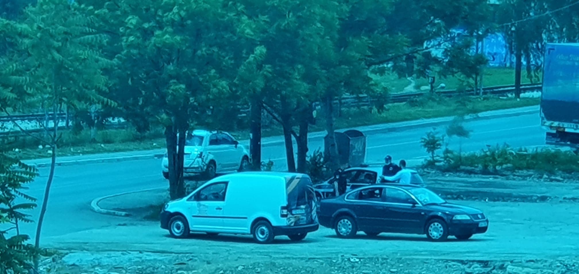 Policija Zaustavila Passat I Caddy U Ulici Halida Kajtaza