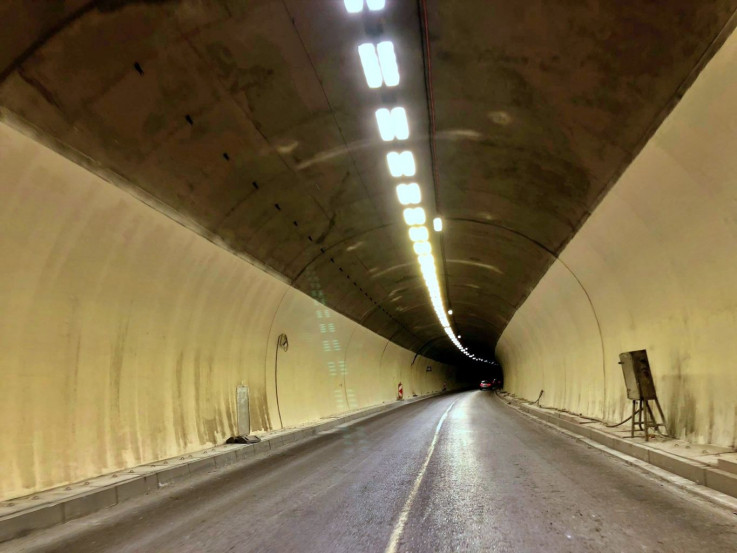 Tunel je asfaltiran, u toku postavljanje rasvjete - Avaz, Dnevni avaz, avaz.ba