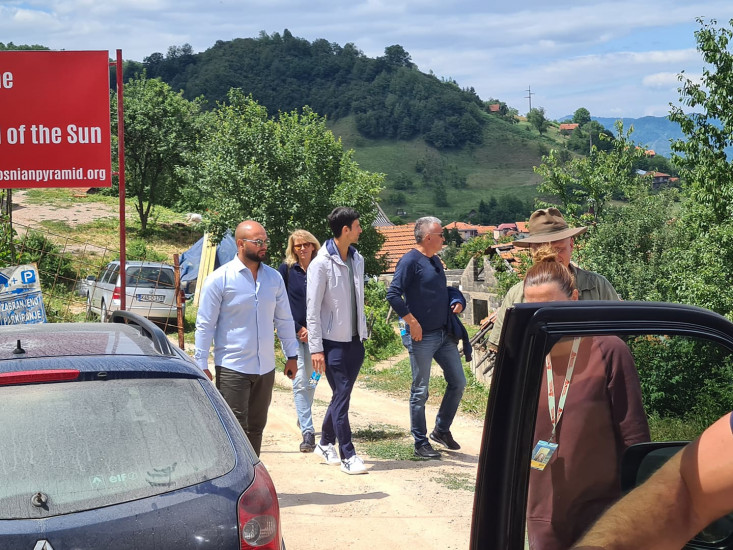 Ekskluzivno: Novak Đoković stigao u Visoko, obilazi bosanske piramide H550