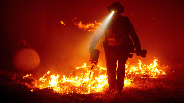 Više od 100 požara gori u 12 zapadnih američih država
