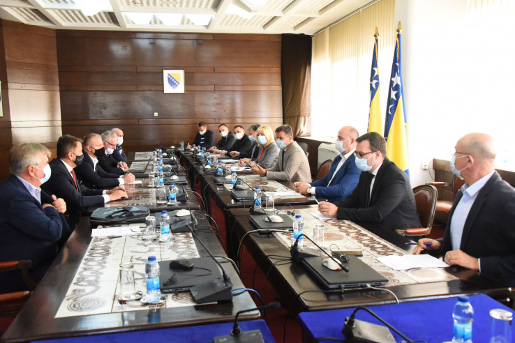 Vlada FBiH i poslodavci: Tema razgovora bili su reformski zakoni iz sfere fiskalne politike
