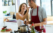 Također, parovi misle da kuhanjem za partnera pokazujete ljubav prema njemu