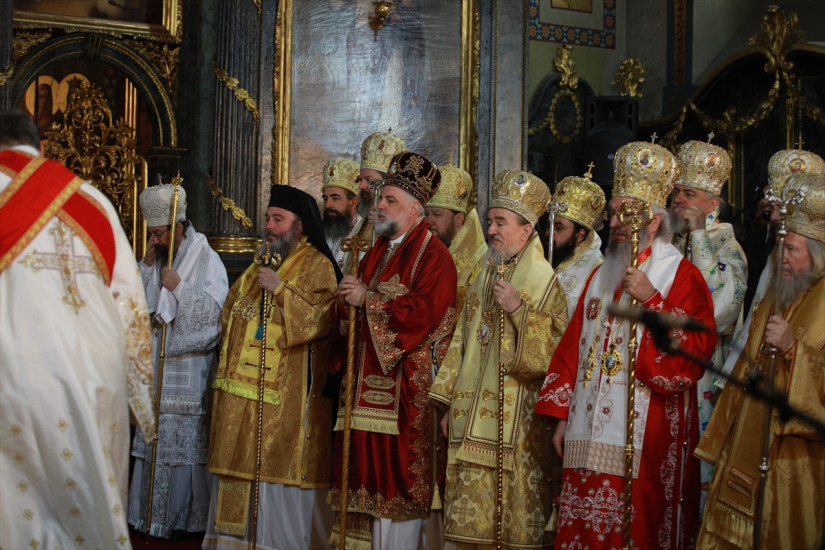 Počela liturgija u Sabornoj crkvi u Beogradu