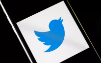 Društvena mreža "Twitter" uklonila je 100 naloga