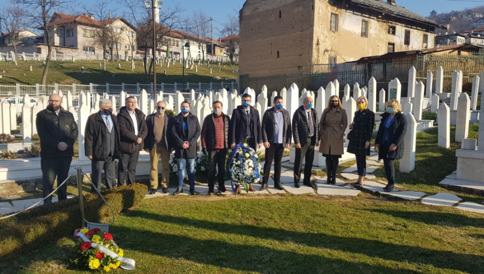 Delegacija SBB-a danas na šehidskom mezarju Kovači