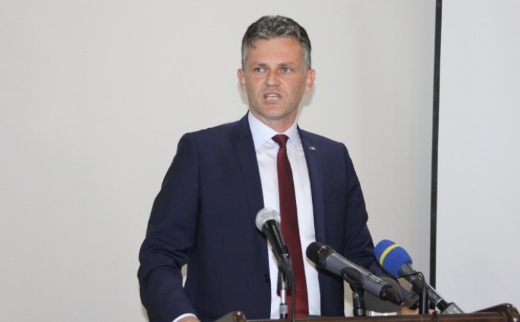 Mirnes Bašić, novi premijer ZDK