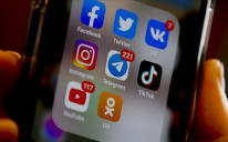 Many users from Pakistan complained that they could not normally access social media and were using it through proxy networks