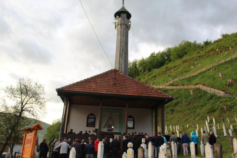 Bajram-namaz u Čaršijskoj džamiji u Fojnici