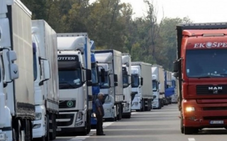 Kamioni iz BiH mogu nesmetano prelaziti preko spornih graničnih prelaza
