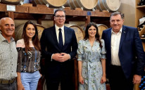 Vučić i Dodik posjetili vinariju