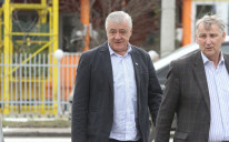 Milomir Savčić sa advokatom Miodragom Stojanovićem