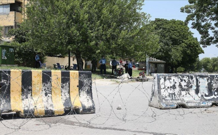 On Sunday, some Taliban border security guards posted at the Torkham border, and a few civilians removed Pakistani flags from trucks carrying aid to Afghanistan