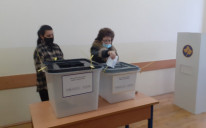 Kosovo: Prebrojano oko 50 posto glasačkih listića