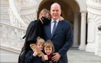 Princeza Šarlin sa suprugom i djecom